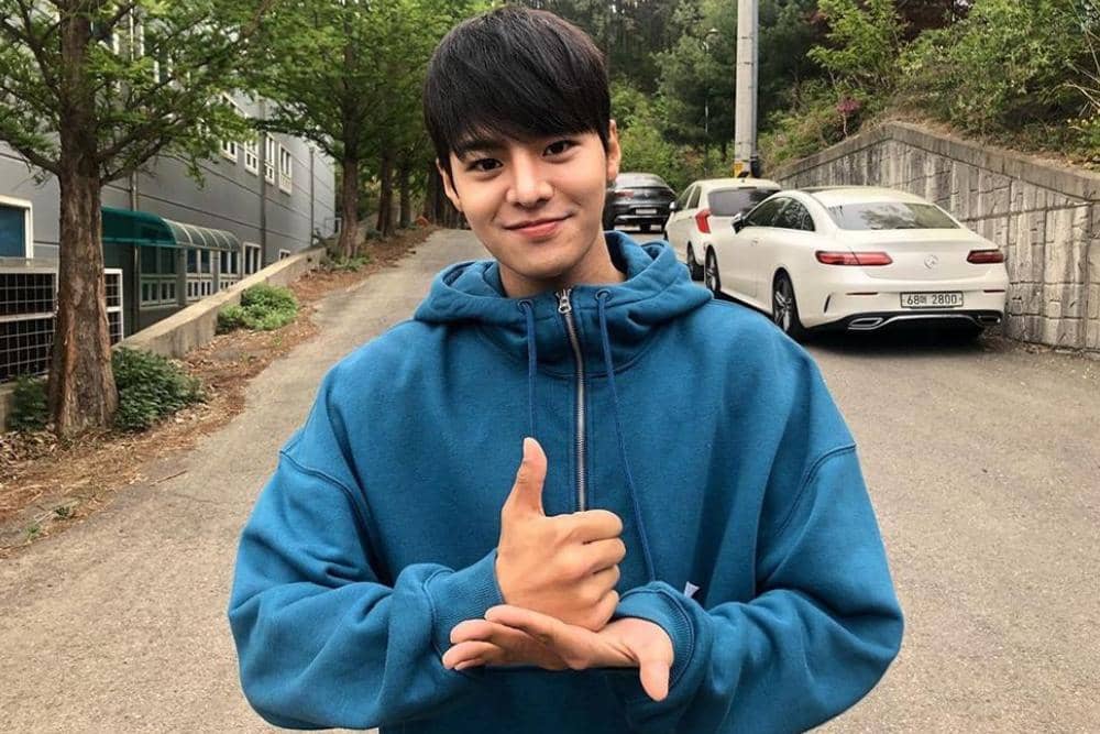 Instagram.com/_ryeoun