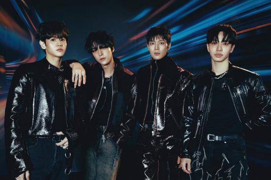 Lirik "Chains" - HIGHLIGHT Rilis Album 'From Real to Surreal'