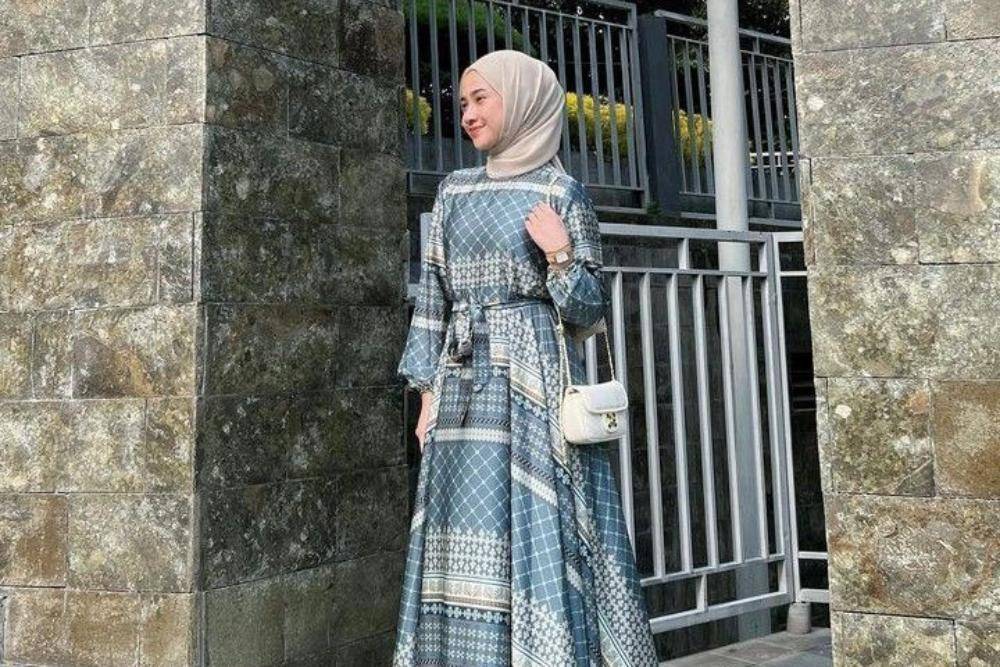 6 Model Gamis Bahan Silk Terbaru, Cocok untuk Berbagai Acara