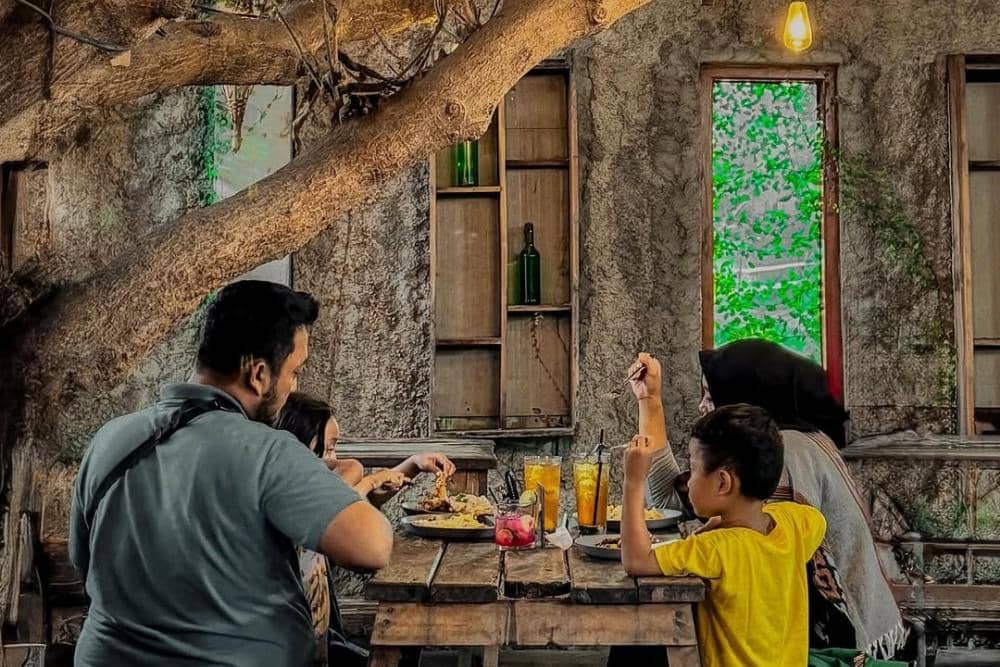 instagram.com/tenda.daun