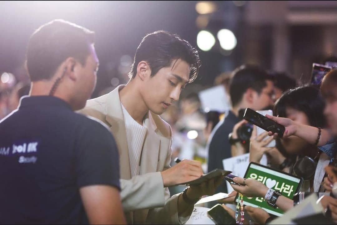 instagram.com/@narajangvvv