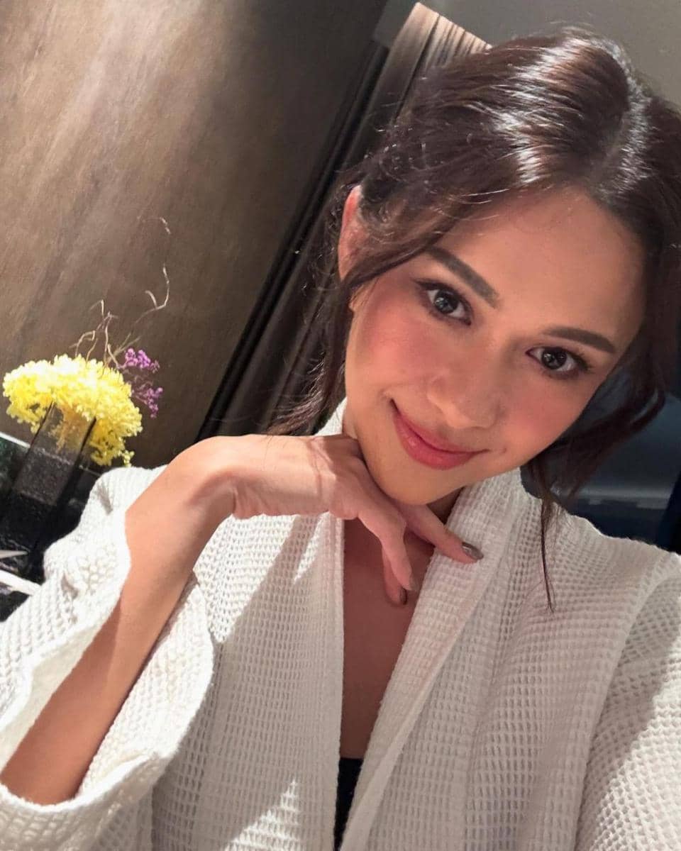 Nana Mirdad (instagram.com/nanamirdad_)