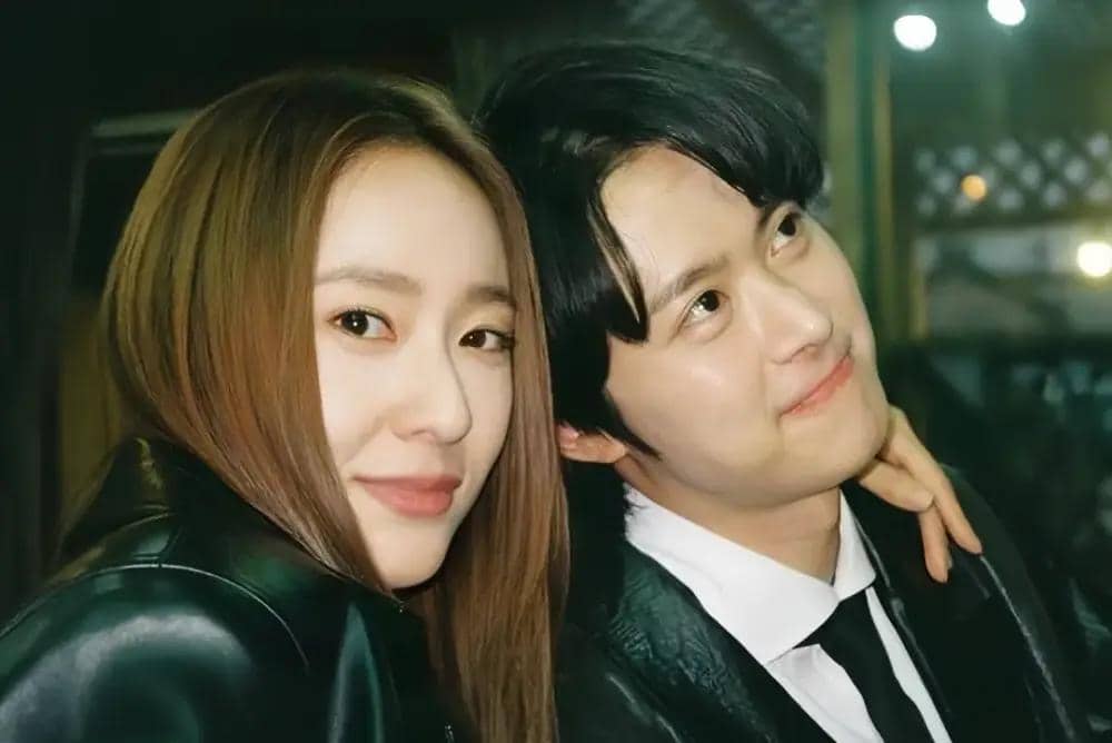 250420 0myoung_0526 update with Krystal.jpg