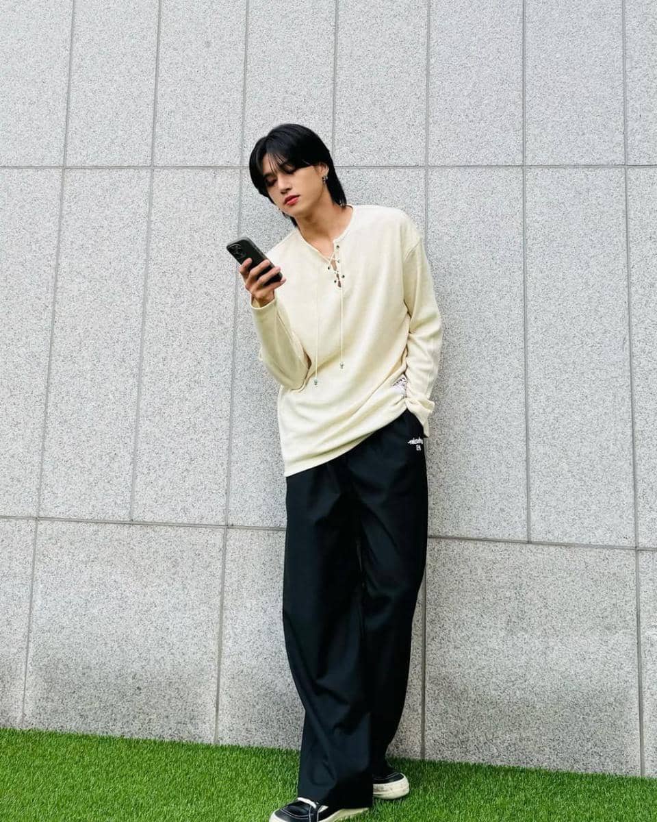 outfit casual ala Wooyoung ATEEZ