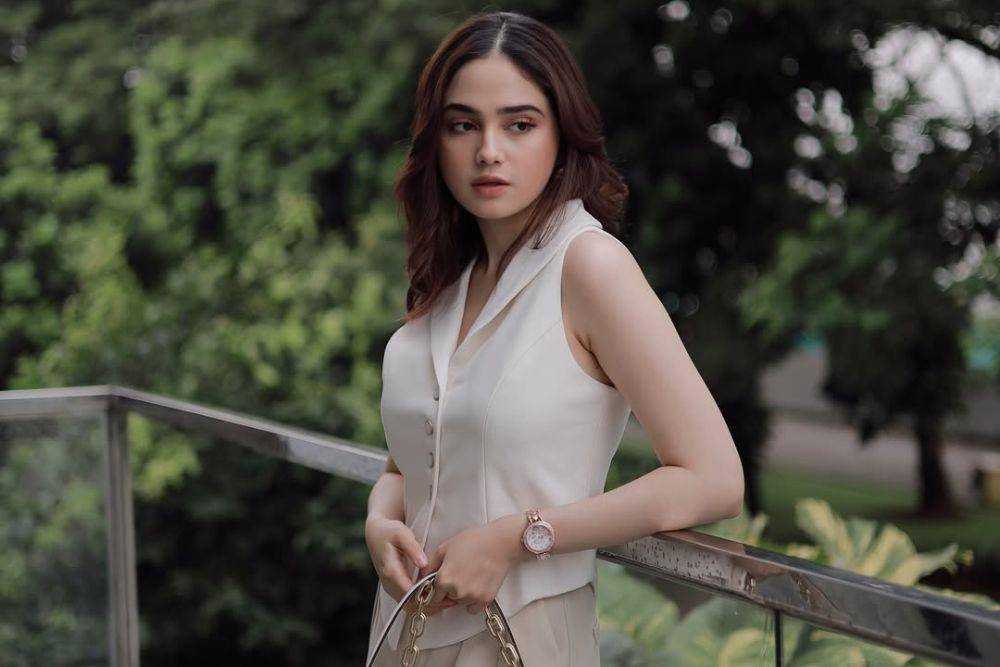 7 Inspirasi Gaya Makeup a la Syifa Hadju, dari Natural Hingga Bold