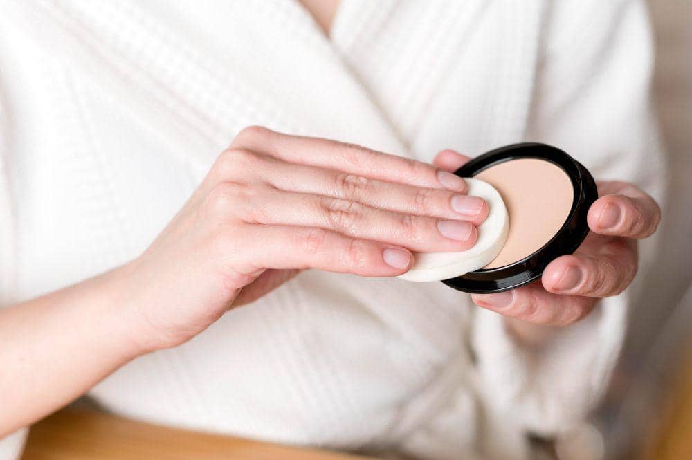 ilustrasi bedak padat