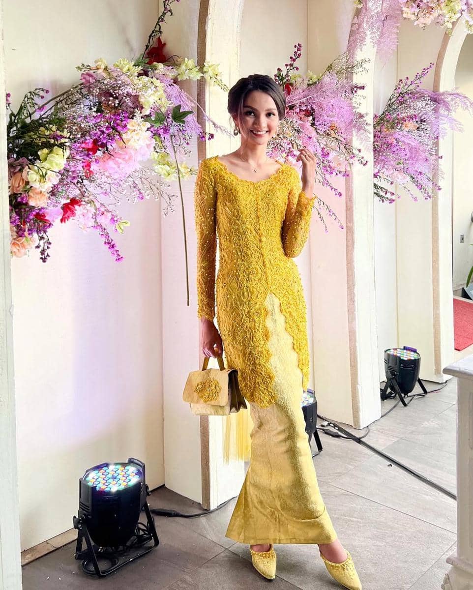 instagram.com/sabrinaanggraini