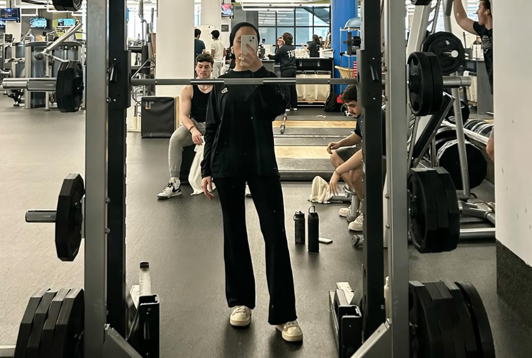 6 Inspirasi Outfit Gym Hijab yang Nyaman dan Sopan