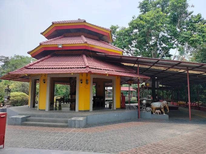 Vihara Gayatri
