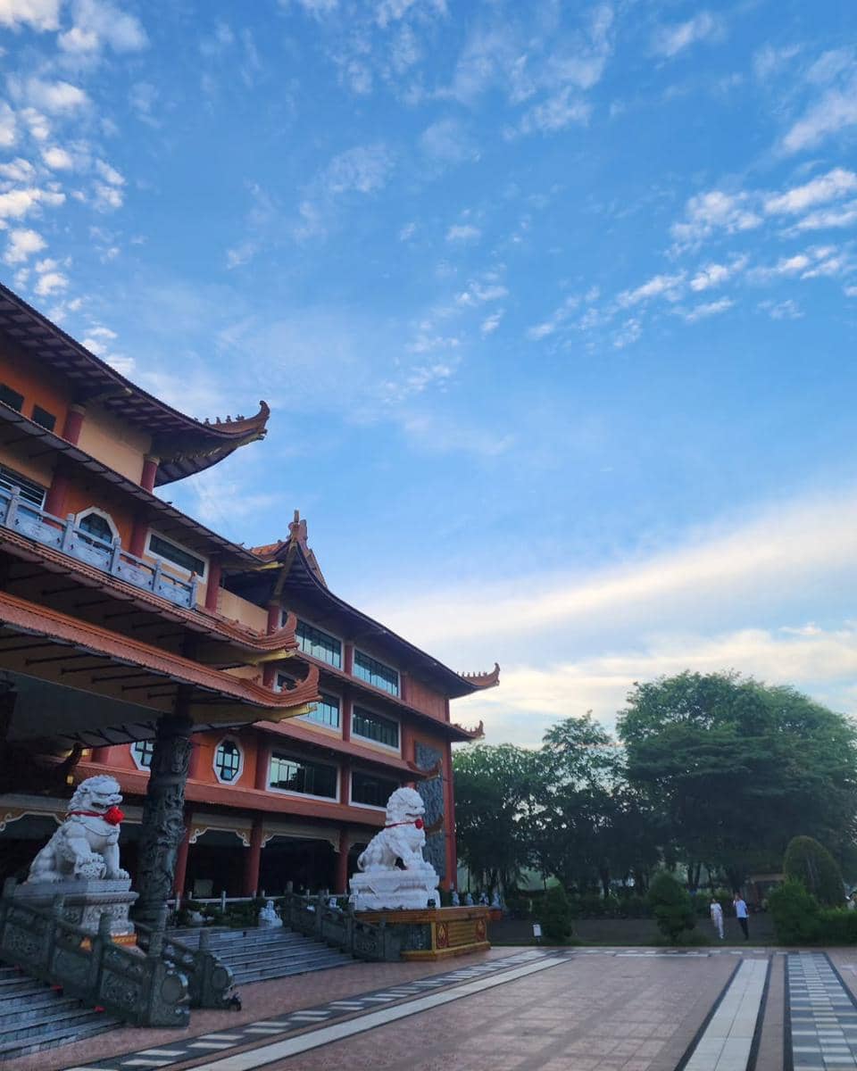 Maha Vihara Maitreya