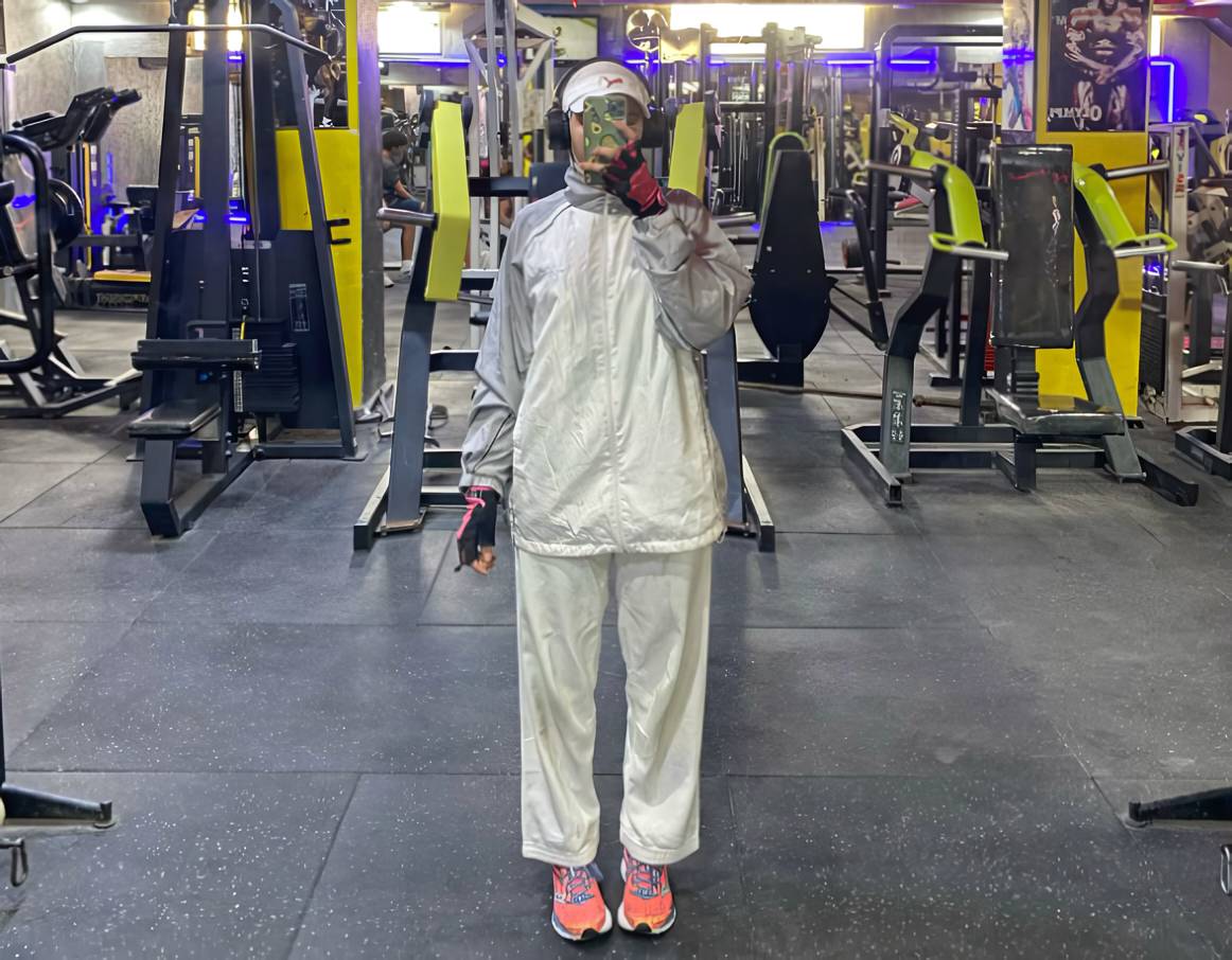 Outfit gym hijab tracker set