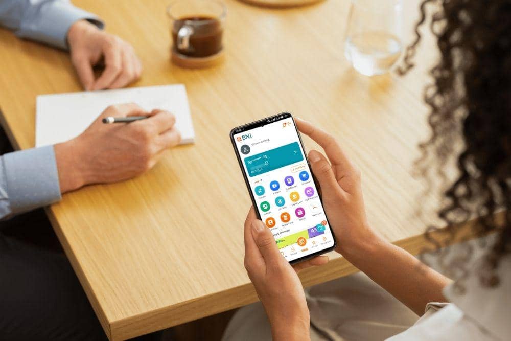 Pengguna BNI Mobile Banking