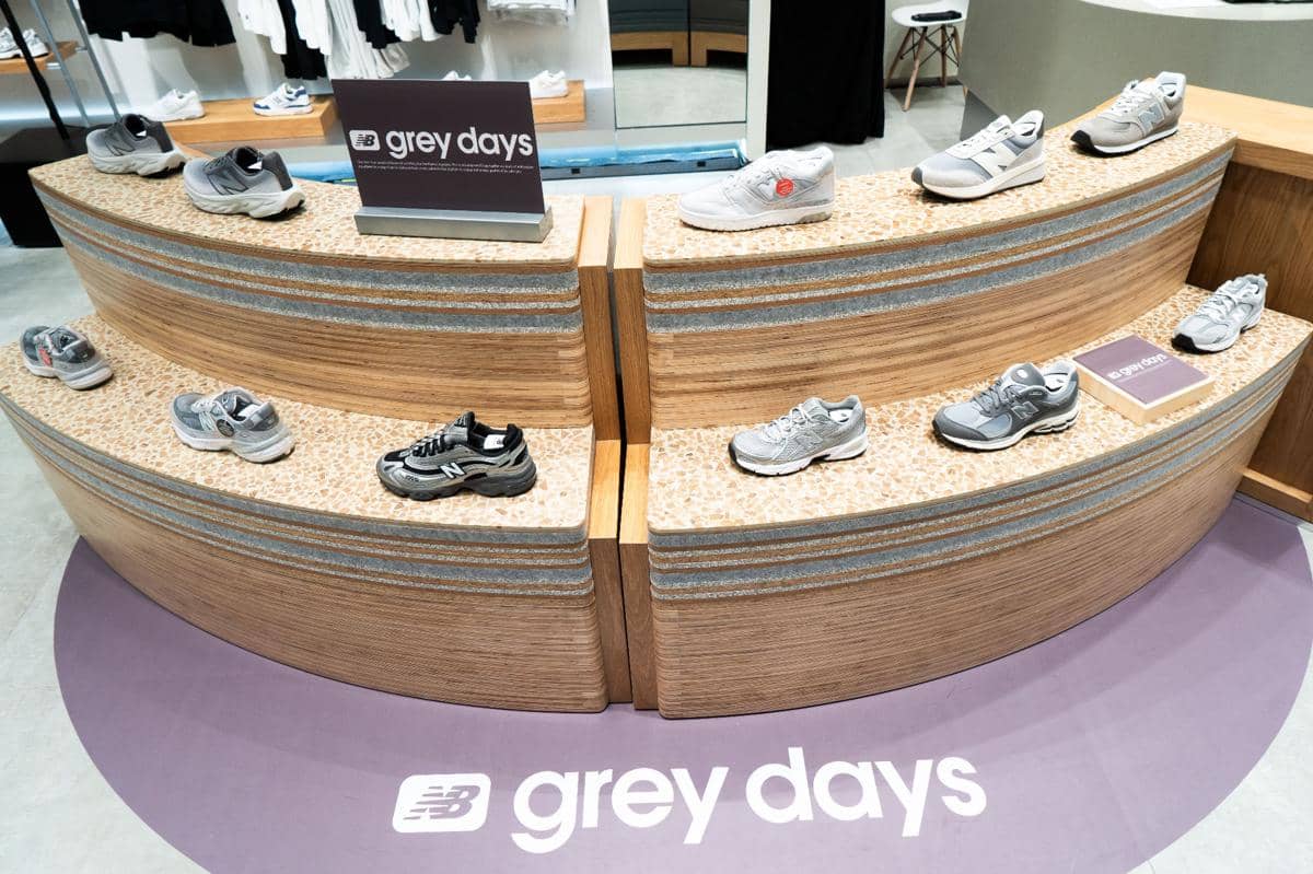Foto 8. Sejumlah Grey Days Collections dari New Balance tahun ini.jpg