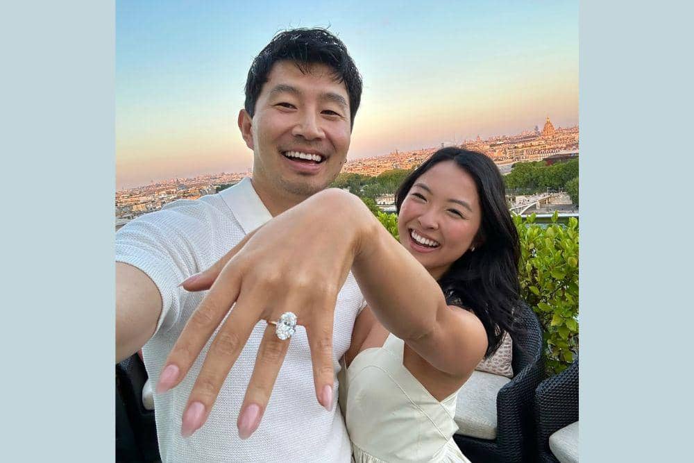 Simu Liu dan Allison Hsu Tunangan