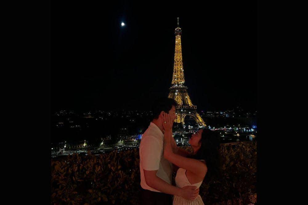 Simu Liu dan Allison Hsu Tunangan