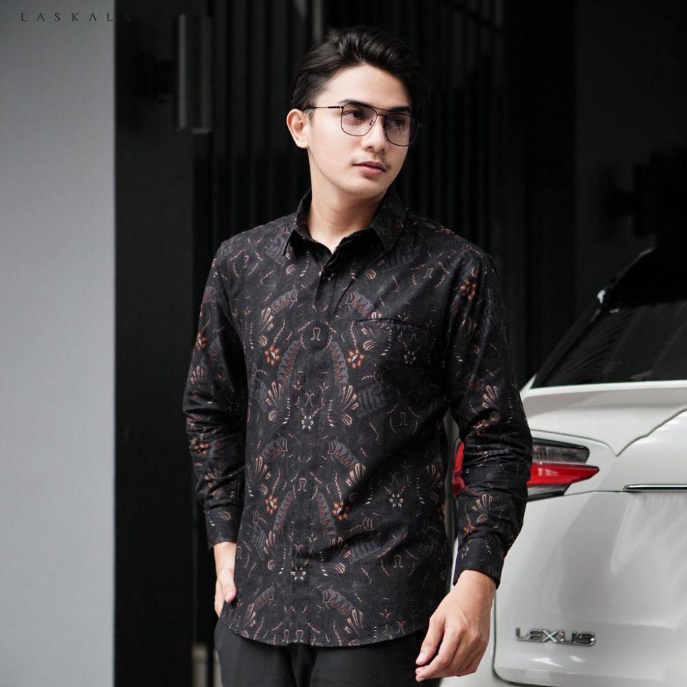 Model Baju Batik Pria Lengan Panjang
