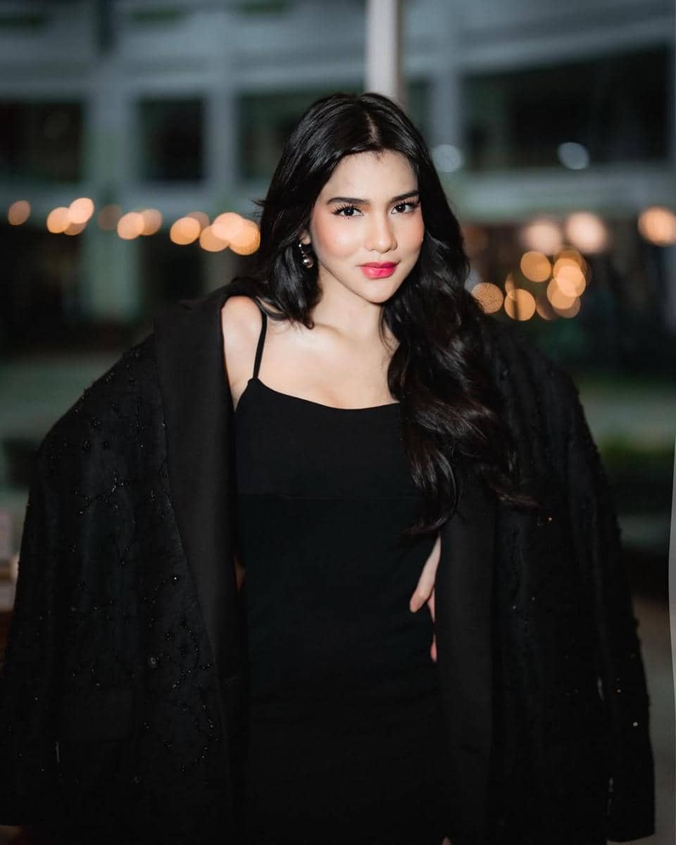 Davina Karamoy 1.jpg