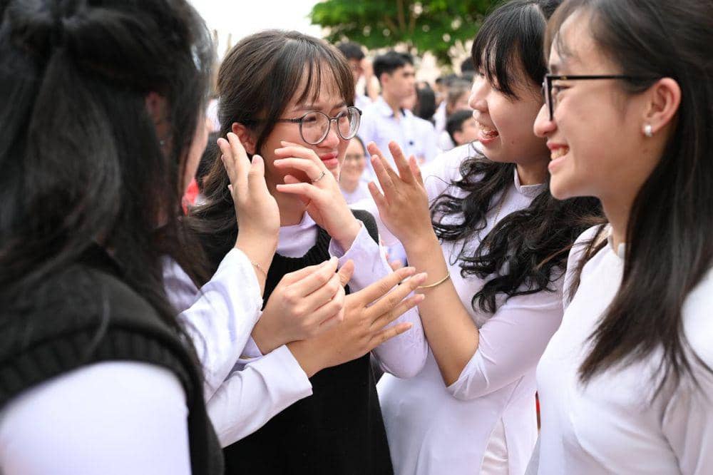 ilustrasi perpisahan sekolah (pexels.com/Thư Tiêu)