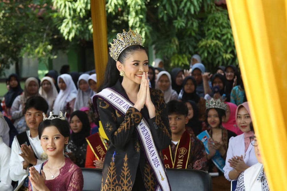 Potret Puteri Indonesia Pendidikan 2025 Rinanda Maharani (Instagram.com/officialputeriindonesia)