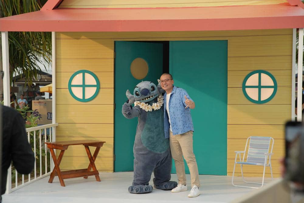 Disney's Stitch and Tan Wee, Director of Brand Commercialization, Disney Indonesia.JPG