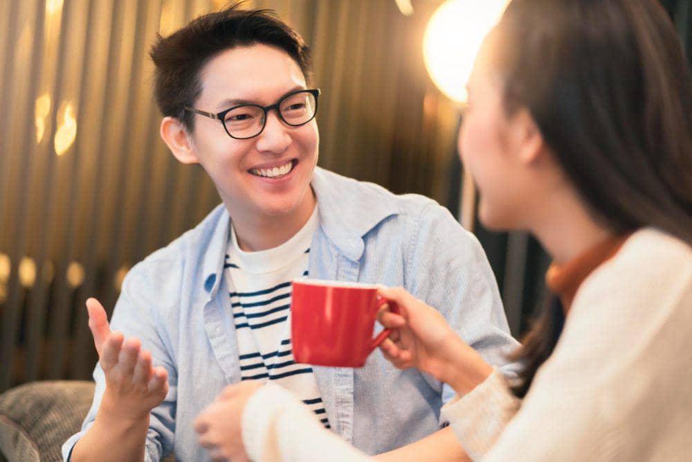 Cara Membangun Emotional Intimacy dengan Pasangan