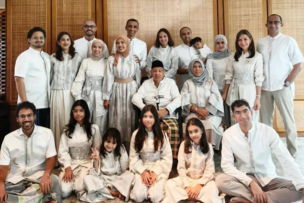 Selamat Lebaran teman2. Salam dari keluarga Assegaf dan Shihab..jpg