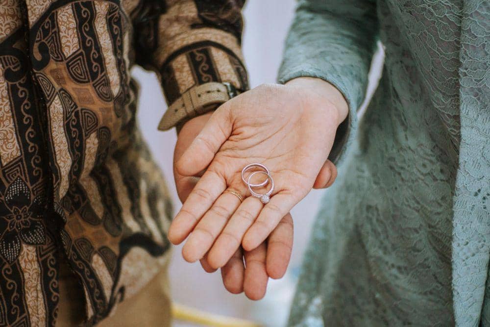 Ilustrasi acara engagement (unsplash.com/Gema Saputera)