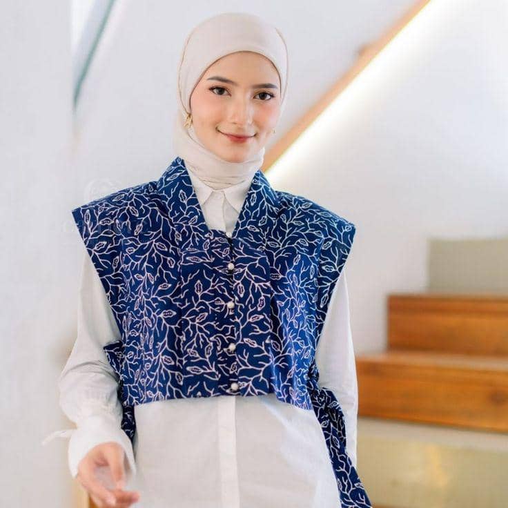 Kemeja Putih, Vest Batik Semi Kimono 