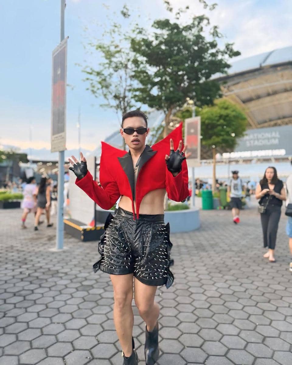 The category is… Fierce travel companion for @ladygaga ‘THE MAYHEM BALL’ Tour 2025. Bold, unapologetic, and ready for the chaos....hahahha akhirnya bisa nntn mother monster setelah menunggu 13 tahun lamanyaaa   Thank you mi @shandypur.jpg