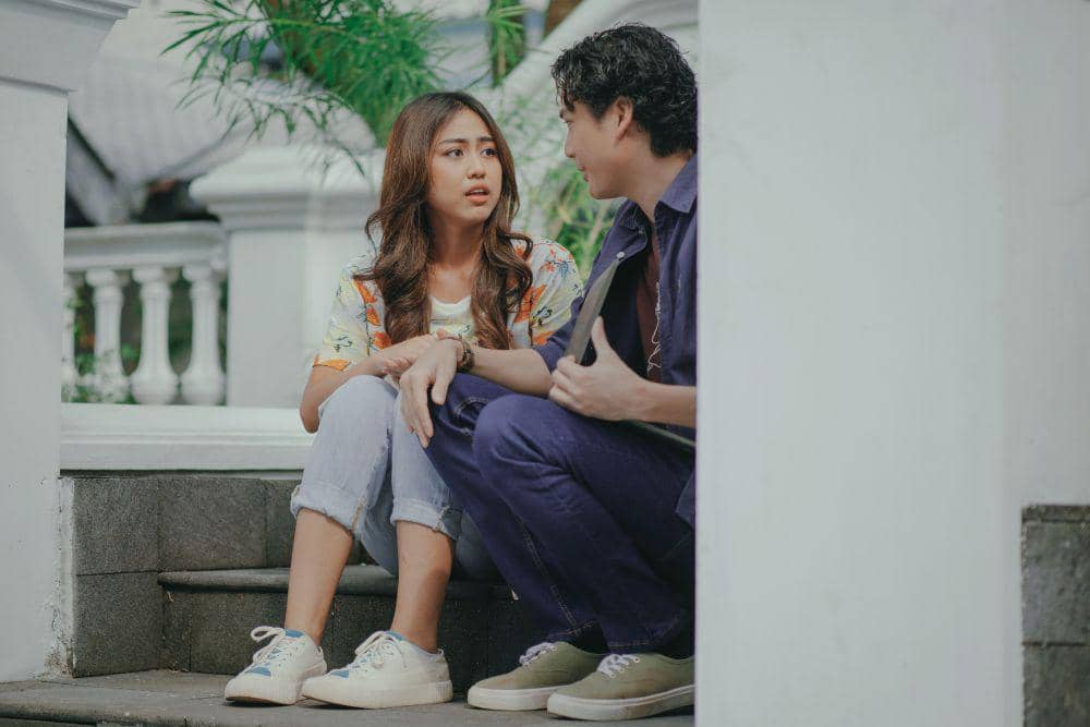 Still cut serial Netflix 'Losmen Bu Broto: The Series'