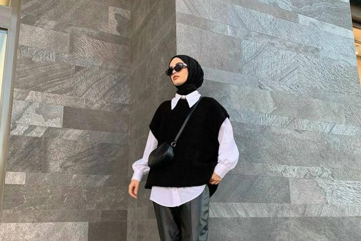 OOTD vest hitam hijab