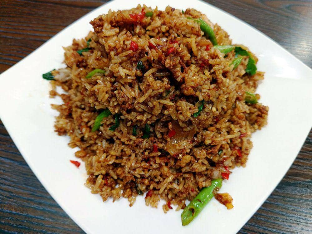 Nasgor Gila di Taman Suropati