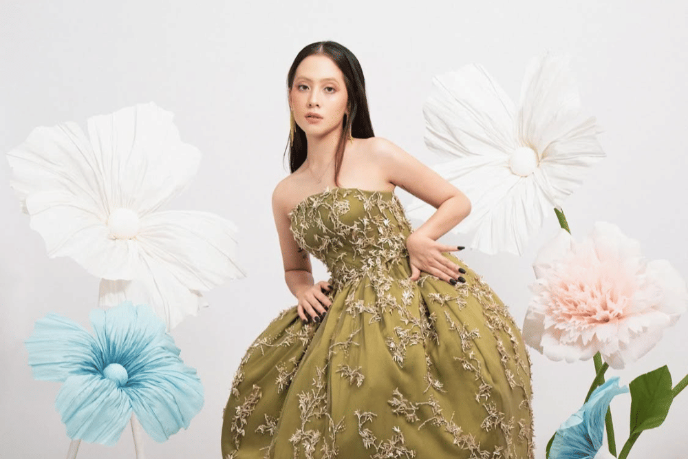 instagram.com/zaraadhsty