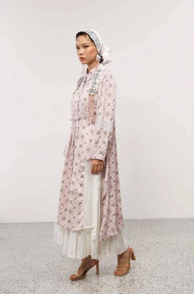 shopee.co.id/gaudiclothing.official
