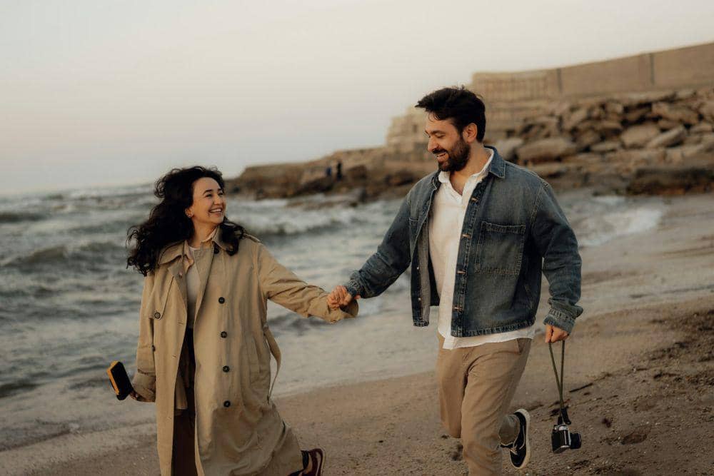 ilustrasi pasangan (unsplash.com/Seljan Salimova)