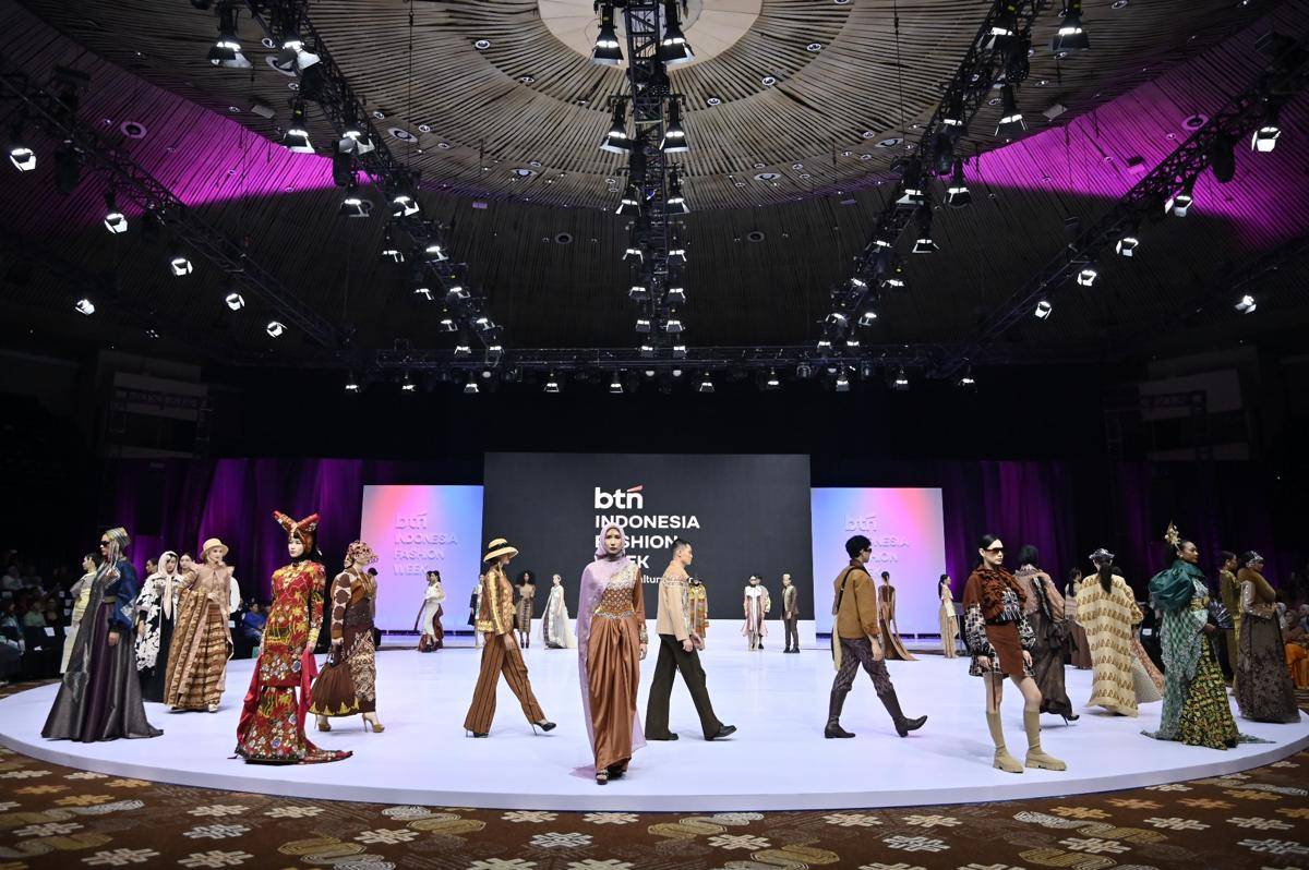 Indonesia Fashion Week 2025 Resmi Digelar, Rayakan Ronakultura Jakarta