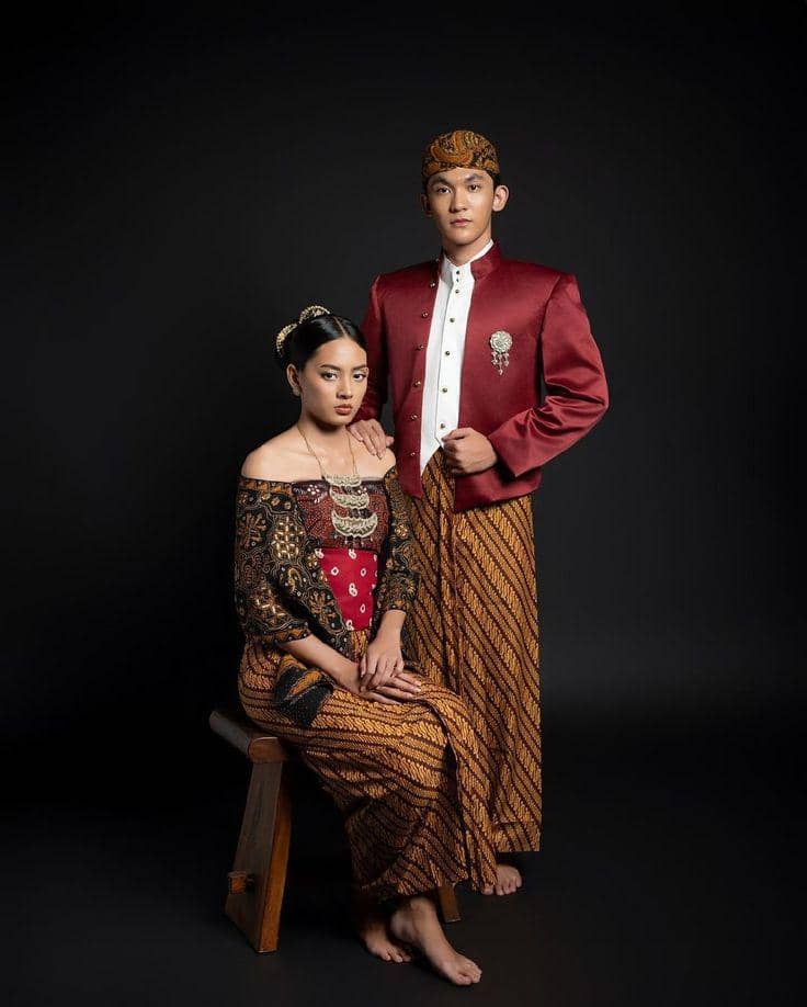 outfit prewedding adat jawa klasik