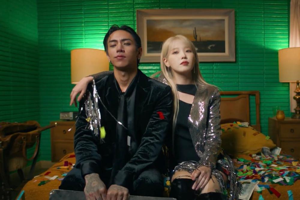 IU MV Berkolaborasi dengan Bintang Korea: Siapa Saja yang Jadi Model?