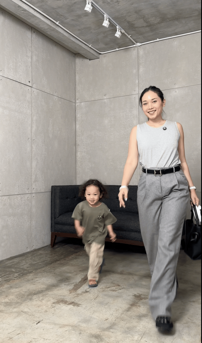 UNIQLO x ANYA HINDMARCH T-SHIRT SHOP2.png