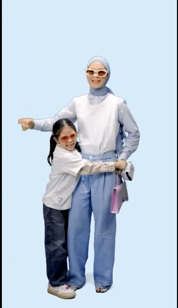 UNIQLO x ANYA HINDMARCH T-SHIRT SHOP1.png