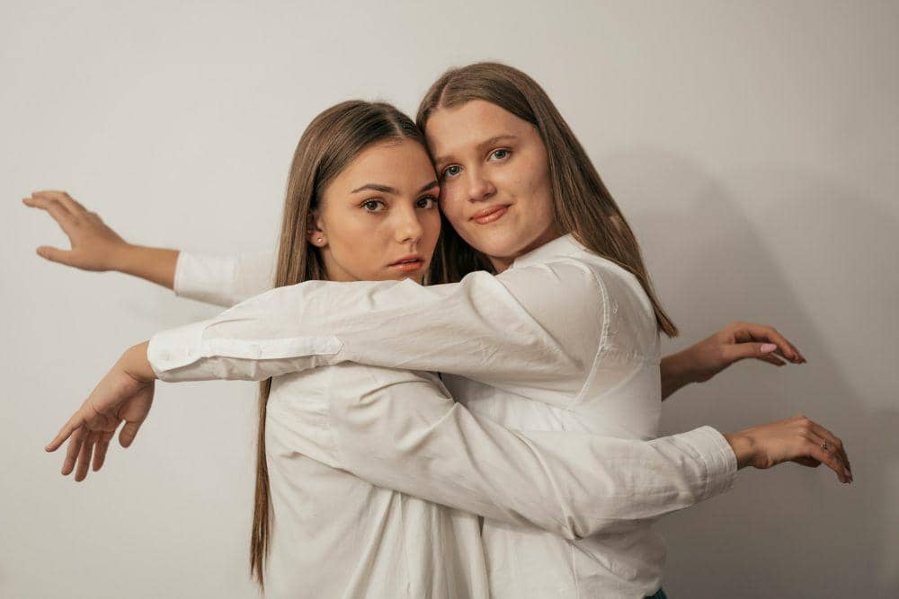 frenemies adalah