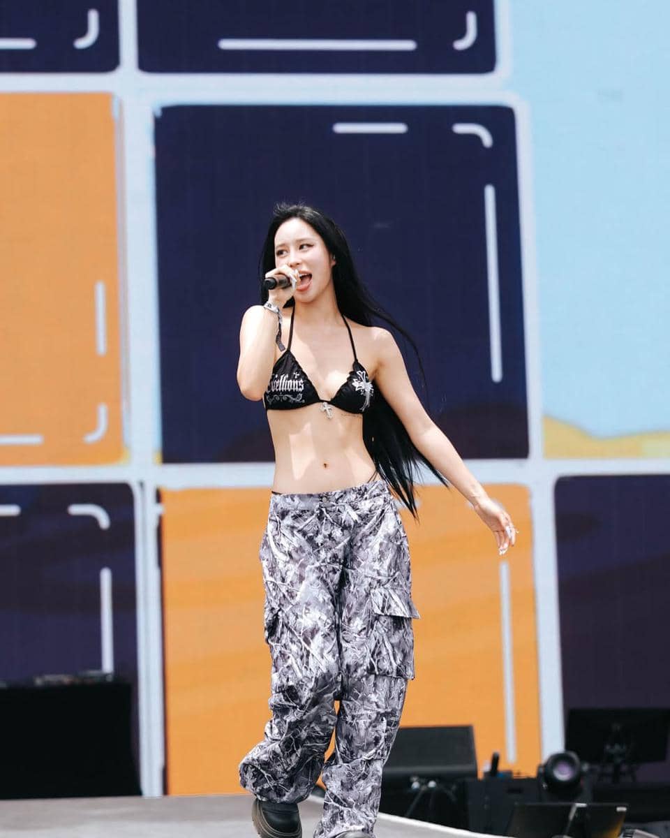 Youha  Head In The Clouds Los Angeles @u_youha  - @lindseyblane @simplyyvan.jpg