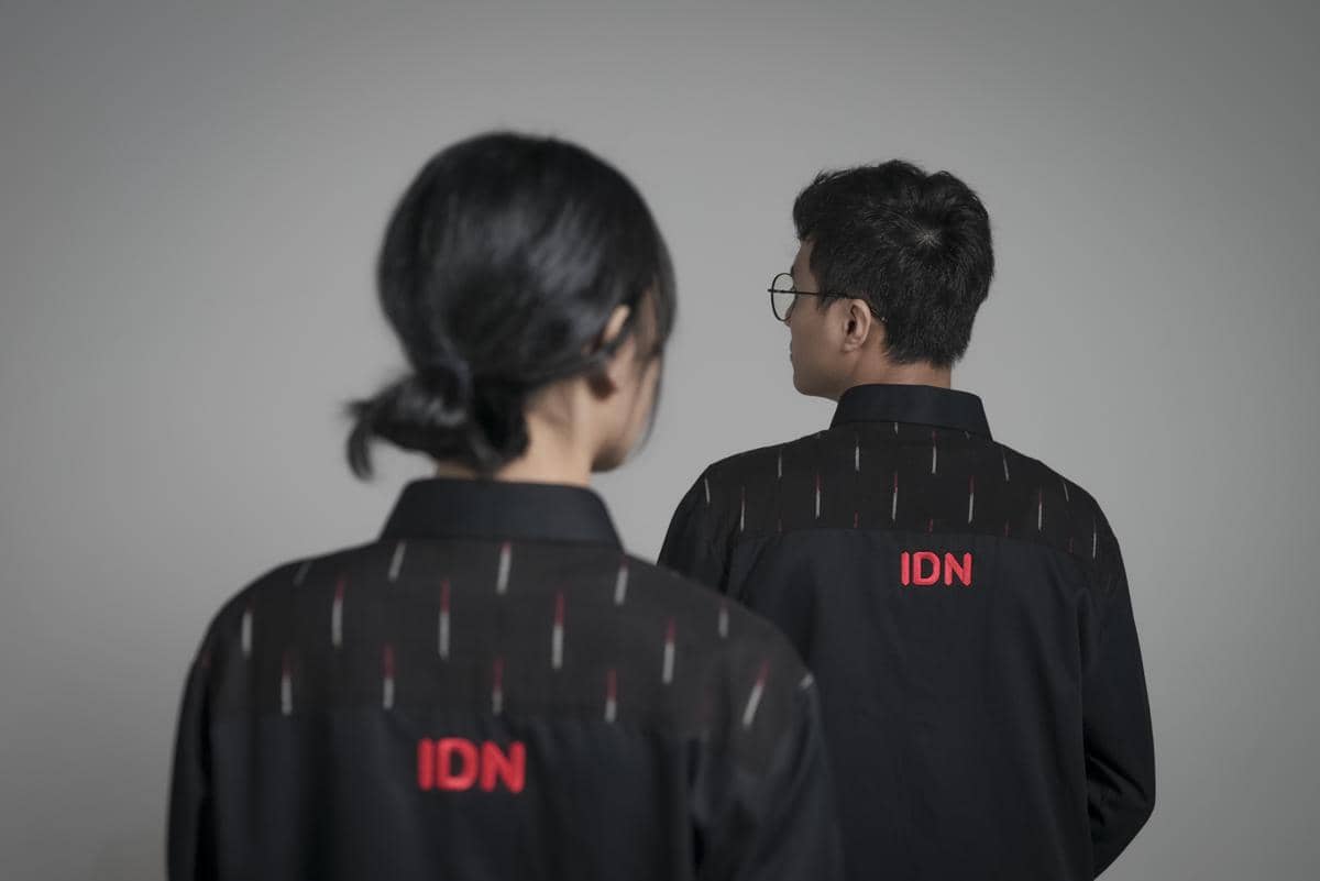 Seragam baru IDN DSC02001.jpg