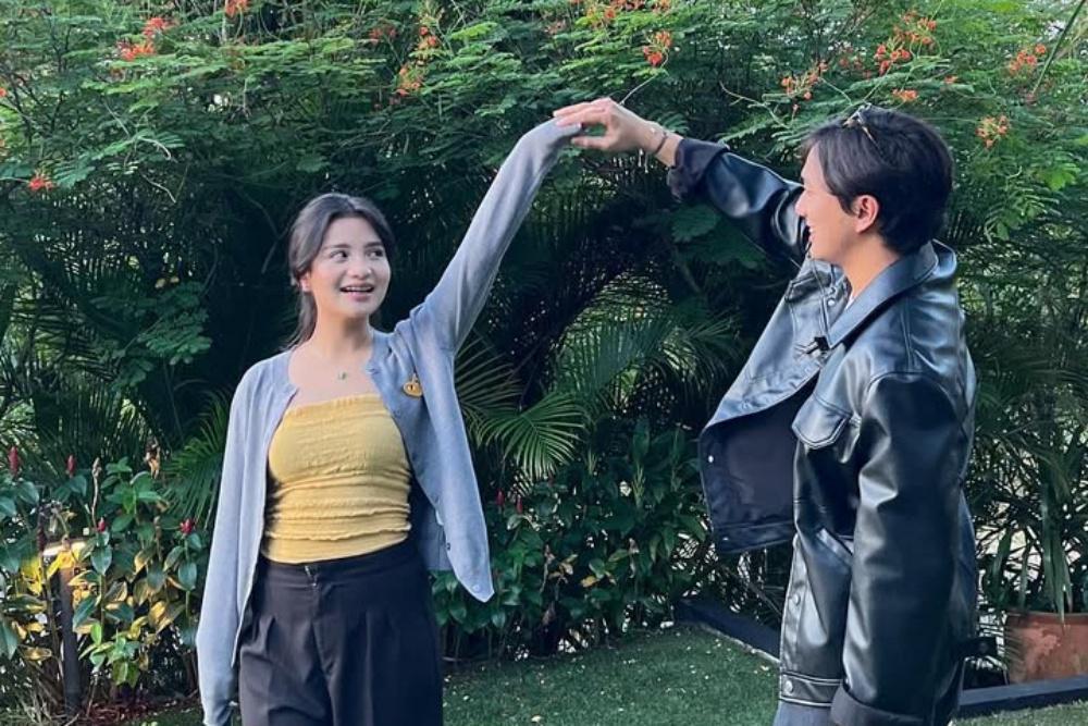 Foto dari tanggal 1 November 2019 diambilnya sambil degdegkan karena lg temenan dan di foto terakhir 4 tahun setelahnya, 3 November 2023 kemarin he he he. Tidak sabaar berfoto foto lagi bersama Audinnaa!!!.jpg