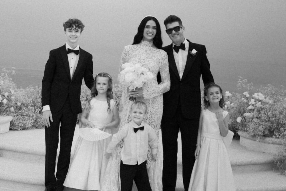 Robin Thicke dan April Love Geary