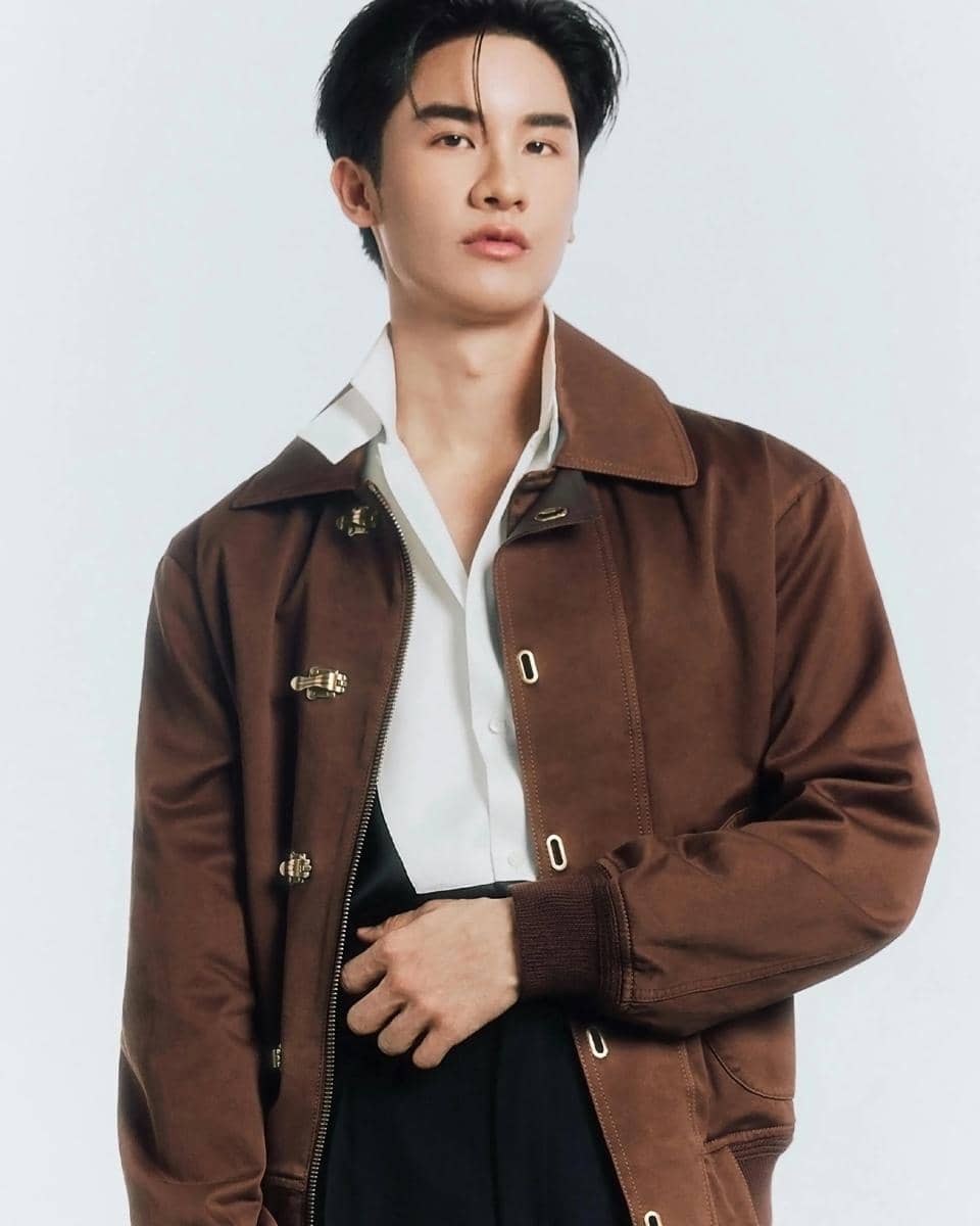 1748843443-loewe_2025_brand_ambassador_announcement_tawan_rgb_cropped_4x5_000000004.jpg