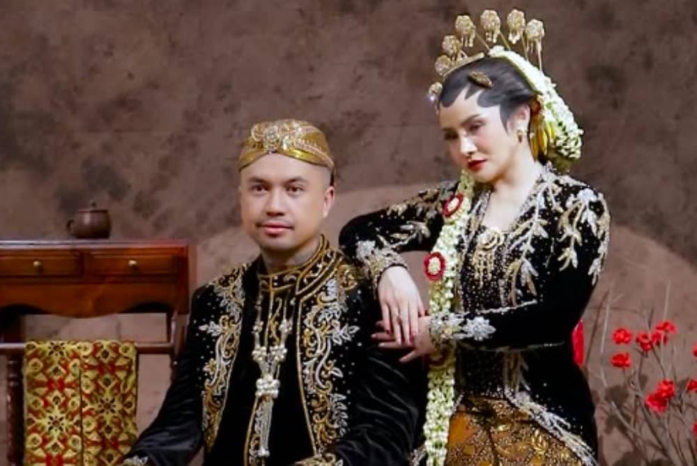 Kisah cinta Mawar 'AFI' dan Kevin Wazeng