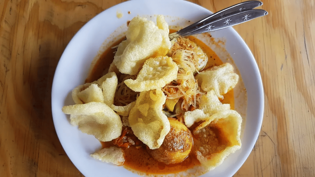 Lontong Sayur Medan dan Nasi Uduk Bu Susi