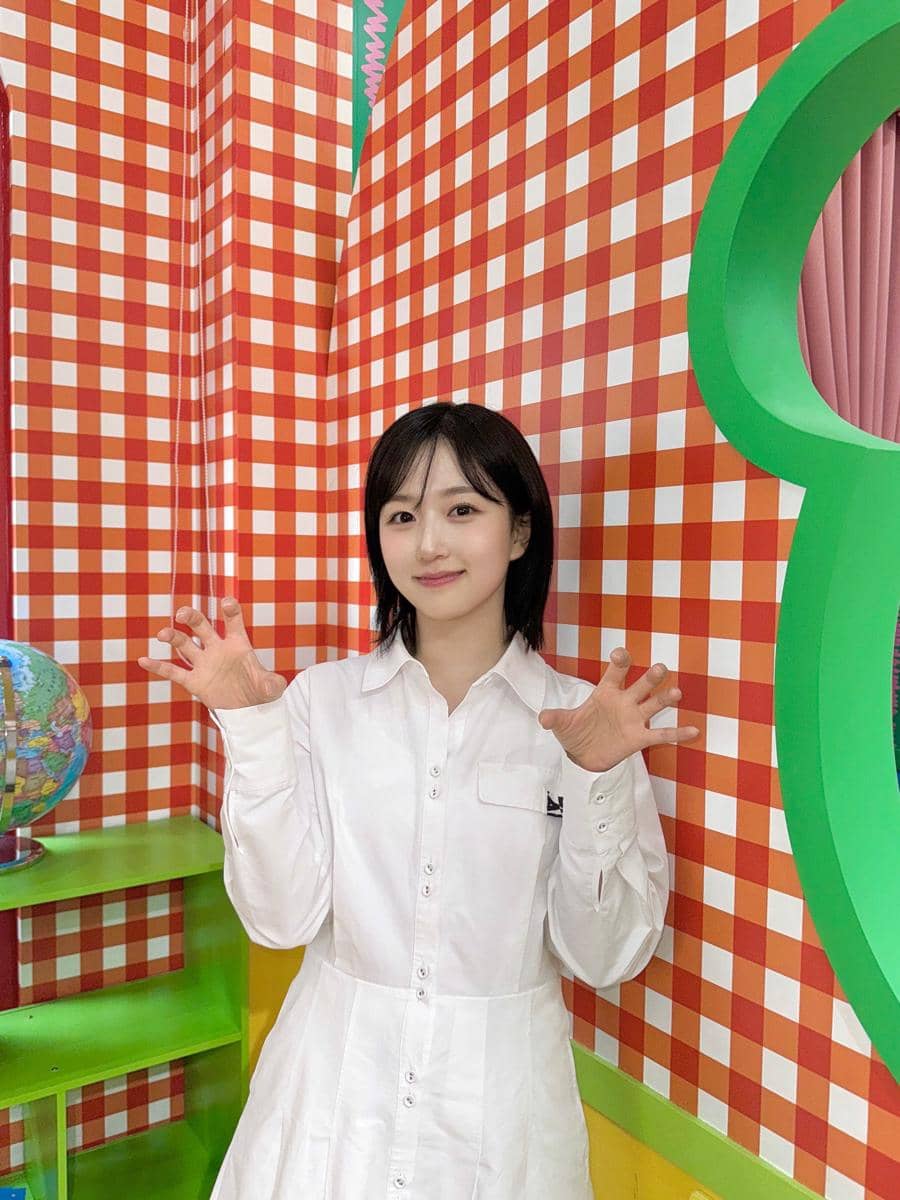 Haewon NMIXX wemo check