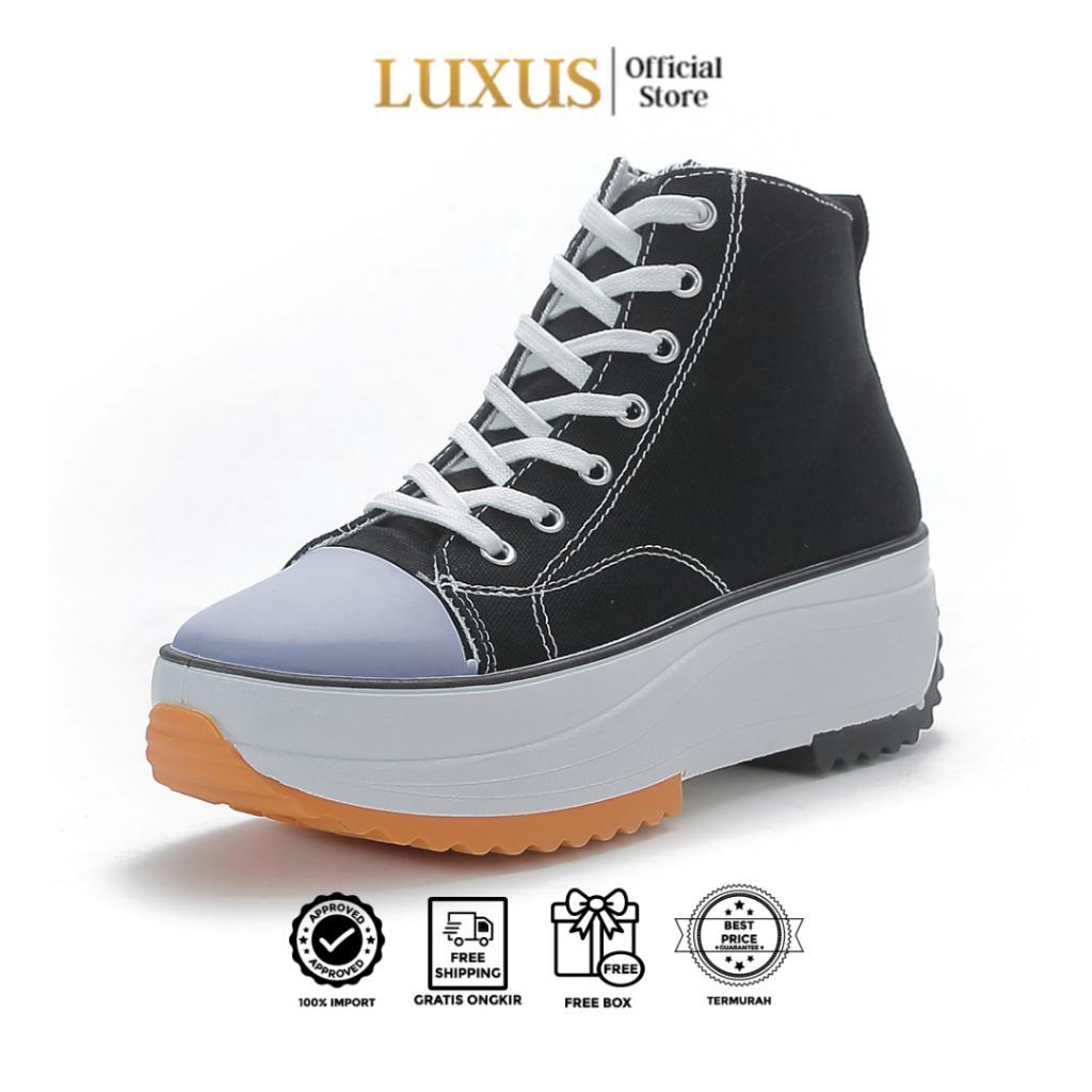 sepatu sekolah hitam putih tinggi wanita